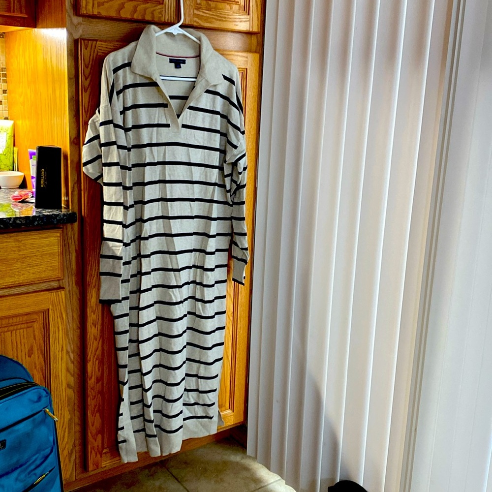 Tommy long sleeve dress